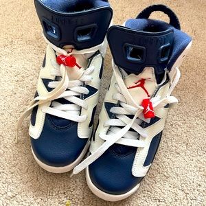 Jordan Olympic 6, Size 6Y (Womens 7.5)